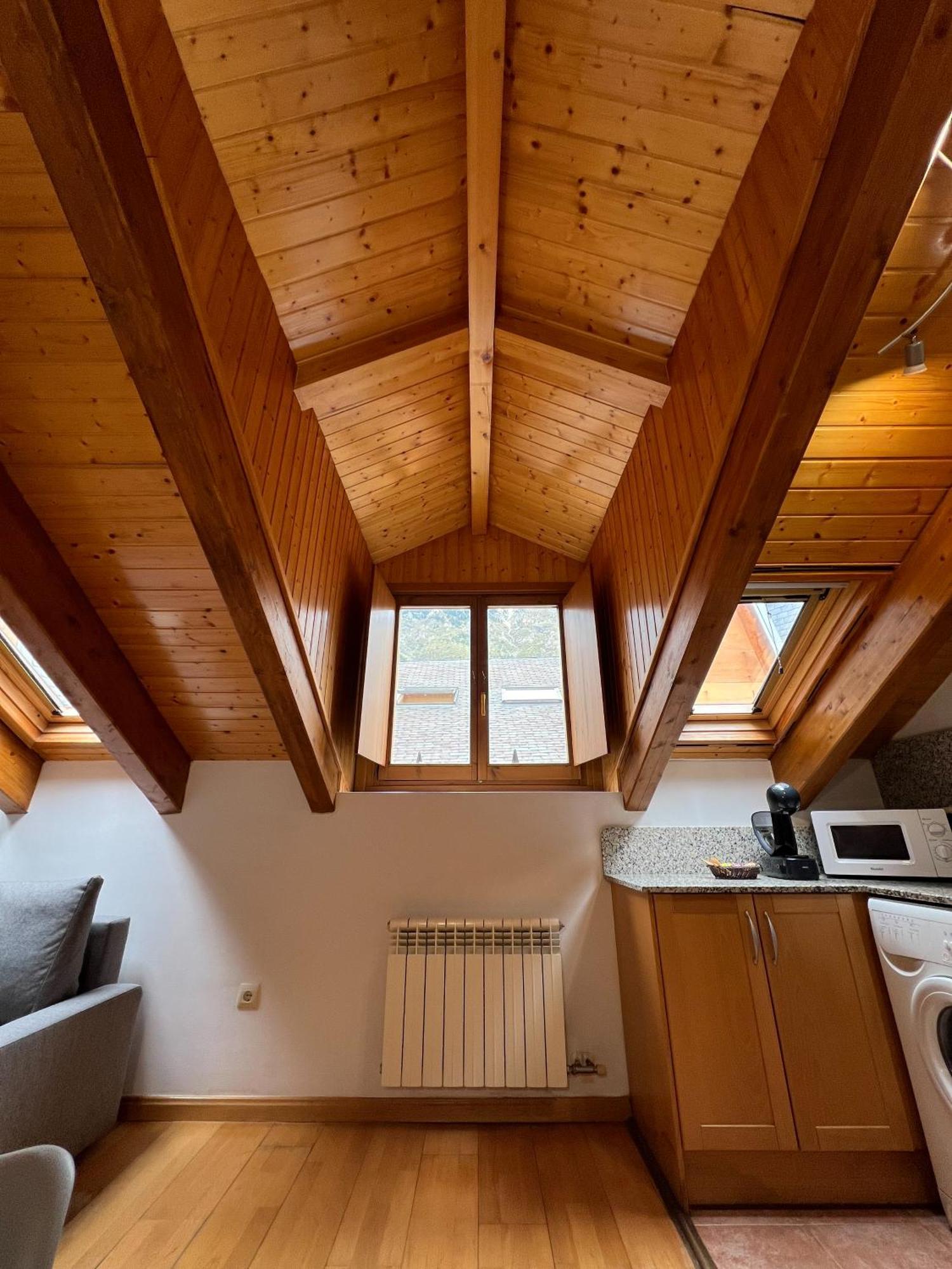 Апартаменты Casa La Muga Бенаске Экстерьер фото